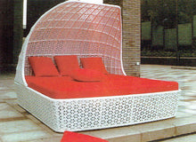 Load image into Gallery viewer, Ellington Outdoor Bed - Wicker World